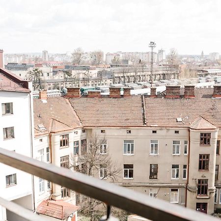 Near Trainstation 603 Apartman Ivano-Frankivszk Kültér fotó