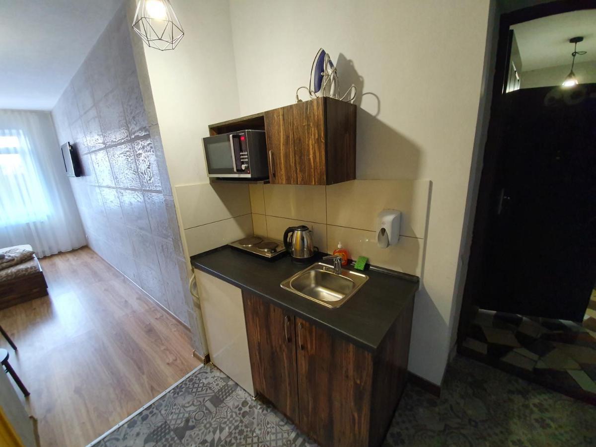 Near Trainstation 603 Apartman Ivano-Frankivszk Kültér fotó