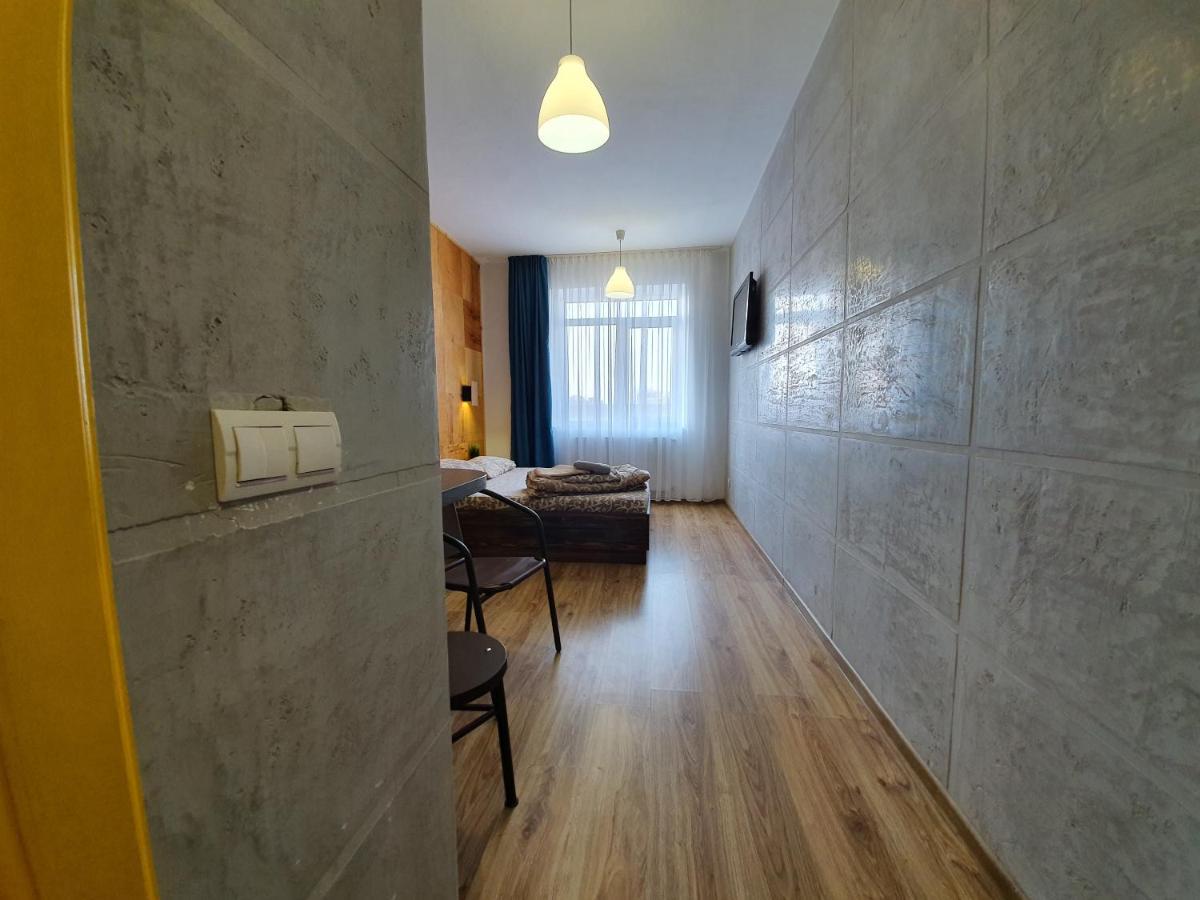 Near Trainstation 603 Apartman Ivano-Frankivszk Kültér fotó