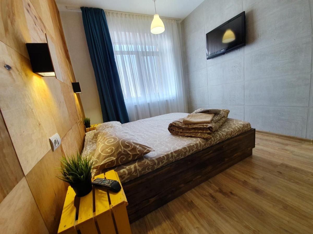 Near Trainstation 603 Apartman Ivano-Frankivszk Kültér fotó