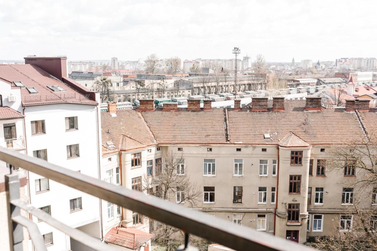 Near Trainstation 603 Apartman Ivano-Frankivszk Kültér fotó