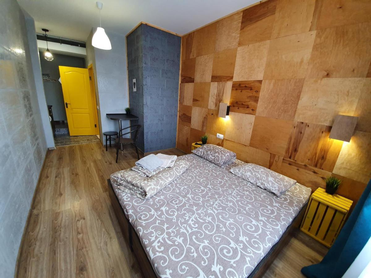 Near Trainstation 603 Apartman Ivano-Frankivszk Kültér fotó